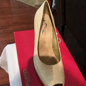 Aerosols peep toe high hills.